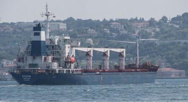 أول سفينة محملة بالقمح الأوكراني تغادر صوب إفريقيا 