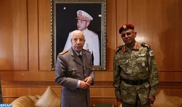 الجنرال دوكور دارمي، المفتش العام للقوات المسلحة الملكية، قائد المنطقة الجنوبية يستقبل رئيس الأركان العامة للقوات المسلحة بجيبوتي