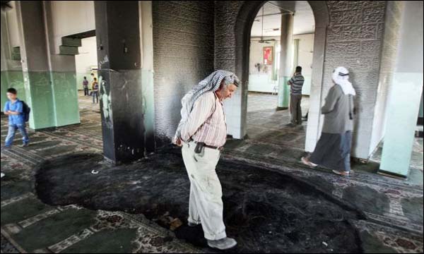 آثار إضرام النار في مسجد أبي بكر في الضفة الغربية