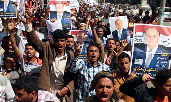 مؤيدون لشرعية الرئيس هادي ينددون بـ'الانقلاب الحوثي'