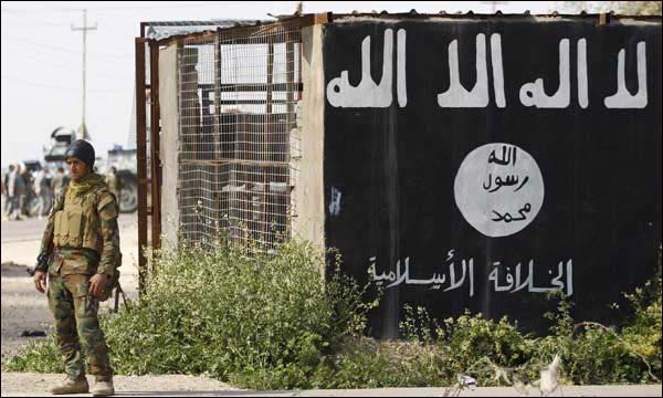 نقطة تفتيش أمنية أقامتها داعش في الطريق إلى الموصل