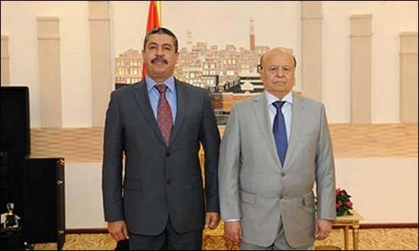 الرئيس اليمني عبد ربه منصور هادي ونائبه خالد بحاح