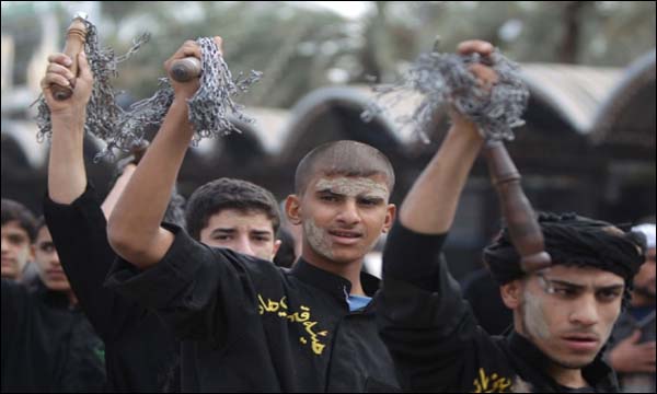 المسلمون الشيعة في ذكرى أربعينية الإمام الحسين بن علي 