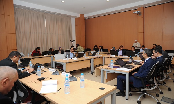 تهدف هذه الدورة إلى تعميق الفهم بمواطن الضعف في القطاع الخارجي والسياسات، خاصة المتعلقة بالدين الخارجي وإدارة الاحتياطات الأجنبية.  تصوير:كرتوش