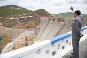 S.M. le Roi Mohammed VI inaugure le barrage de «Tamesna» à Ben Ahmed