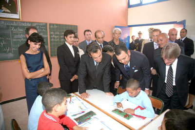 S.M. le Roi et le Président français visitentle Centre de sauvegarde de l'enfance de Marrakech