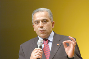 M. Maâzouz rencontre à Genève un responsable du CCI