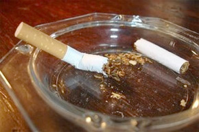 Les fumeurs de moins de 18 ans restent les plus exposés