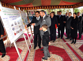 S.M. le Roi examine l'état d'avancement des programmes de l'INDH au niveau de la région du Grand Casablanca