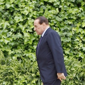 Le gouvernement Berlusconi à l'épreuve