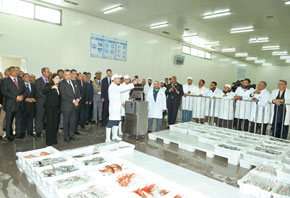 S.M. le Roi Mohammed VI inaugure la nouvelle halle aux poissons d'Agadir, réalisée pour un investissement de 70 MDH