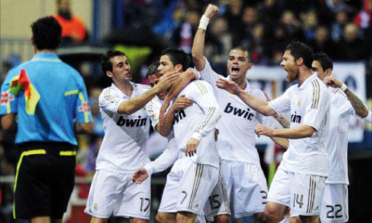 Ronaldo porte le Real