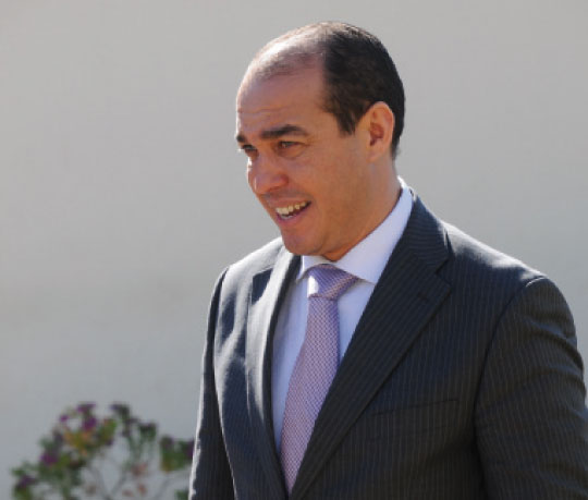 Mohamed Ouzzine va-t-il transgresser la loi 30-09 ?