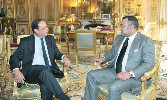 S.M. le Roi s’entretient avec le Président français