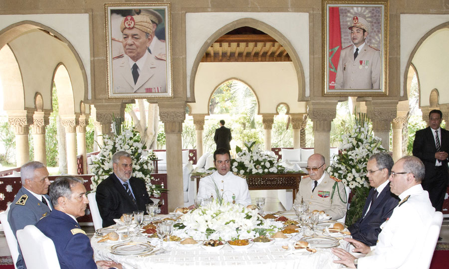 S.A.R. le Prince Moulay Rachid préside un déjeuner offert  par S.M. le Roi