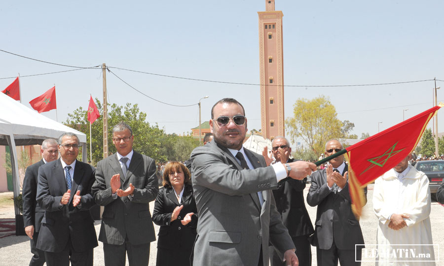 S.M. le Roi inaugure et lance d’importants projets pour le développement économique et social