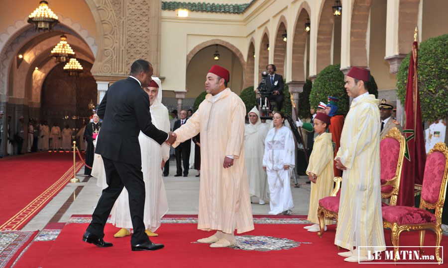 S.M. le Roi préside à Rabat une réception à l'occasion de la fête du Trône
