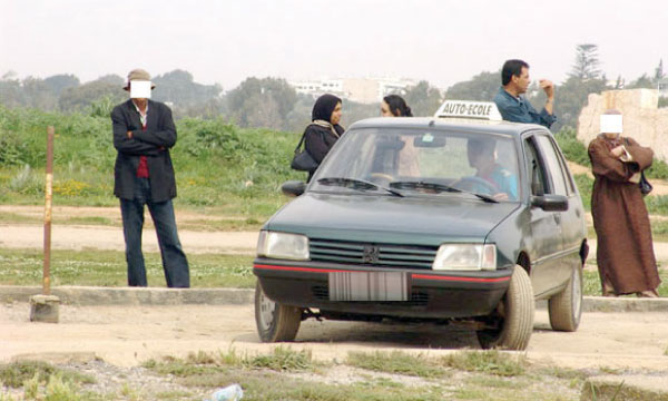 Les auto-écoles patinent