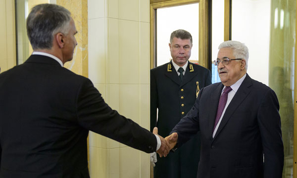 Abbas raccourcit sa tournée en Europe