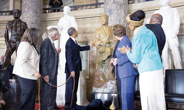 Obama rend hommage à Rosa Parks