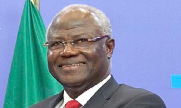 S.M. le Roi félicite le Président Koroma