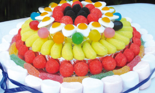 Un gâteau de bonbons  ça vous tente ?