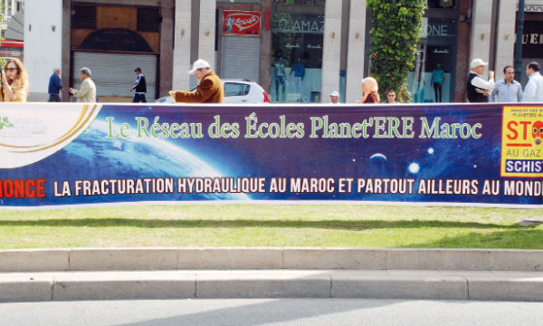 Des associations manifestent contre  le gaz de schistes