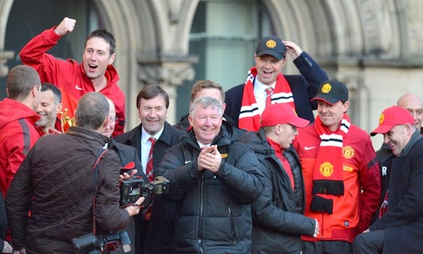 La foule des supporteurs dit au revoir à «Sir Alex»