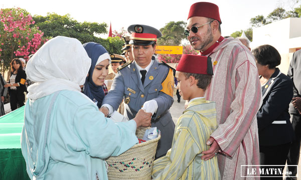 Sa Majesté le Roi Mohammed VI lance l’opération  «Ramadan 1434» et pose la première pierre  de la Maison du jeune diabétique à Rabat