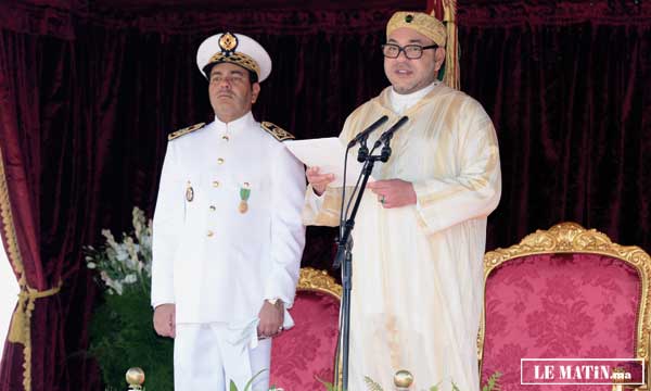 S.M. le Roi préside à Casablanca la cérémonie de prestation de serment des officiers lauréats des grandes écoles militaires et paramilitaires