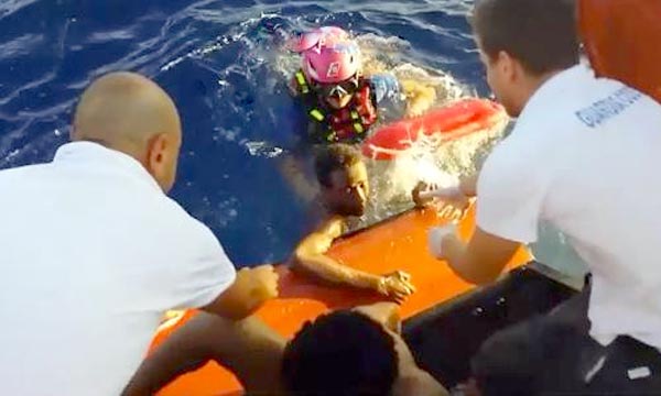 Lampedusa et l'Italie pleurent la mort des migrants
