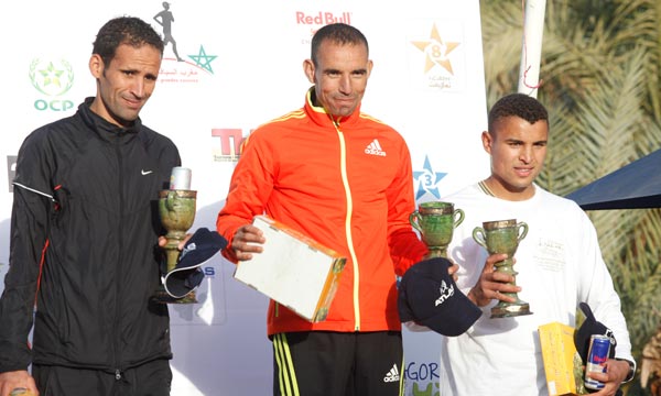 Moujoudi, qui signe sa 4e victoire consécutive dans la compétition, a parcouru la distance (42,197 km) en 2h32mn38sec. Ph : eventssportmaroc