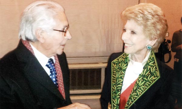 Mohamed Benchekroun reçoit  le «Grand Prix du Rayonnement»