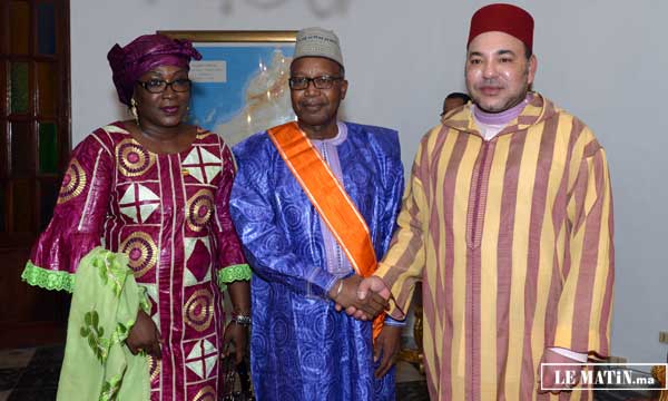 Le Souverain reçoit à Bamako l'ancien ambassadeur du Mali au Maroc