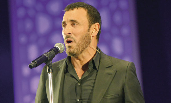 Kadem Saher  enchante ses fans avec ses ballades romantiques