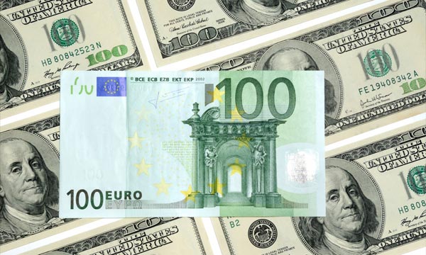 L'euro régresse face au dollar