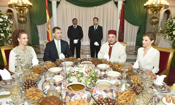 Le Souverain offre un Iftar en l’honneur de S.M. le Roi Felipe VI d’Espagne et de la Reine Leitizia
