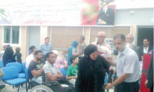 Main tendue aux personnes en situation  de handicap