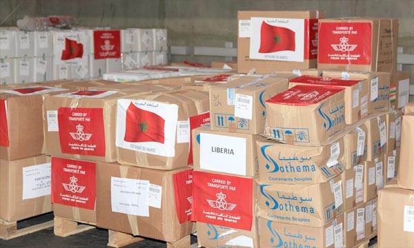 Remise à l’aéroport de Casablanca des dons royaux destinés au Sierra Leone et au Libéria