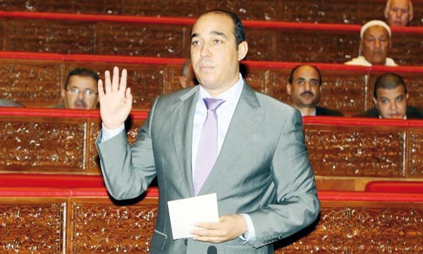 L’opposition veut la tête de Mohamed Ouzzine