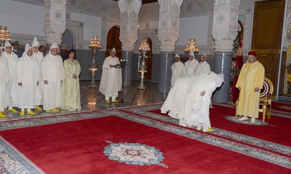 S.M. le Roi reçoit plusieurs walis et gouverneurs nommés dans différentes régions, provinces et préfectures, ainsi qu'à l'administration centrale du ministère de l'Intérieur