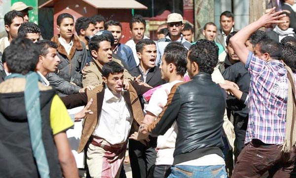 Des Houthis bloquent les accès de l'université de Sanaa