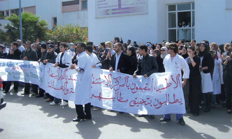 Le bras de fer entre le ministère de la Santé et les étudiants en médecine ne faiblit pas