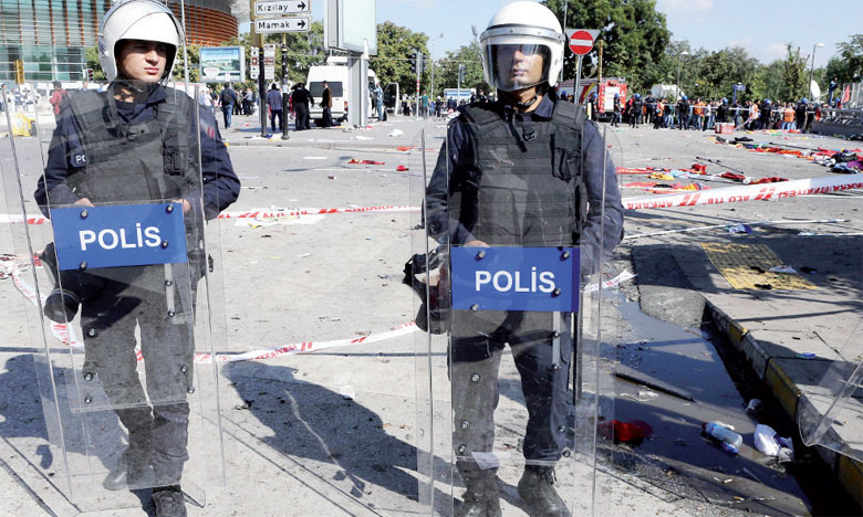 Un attentat attribué au PKK tue deux policiers