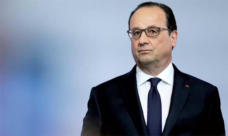 Hollande menace le patronat de légiférer