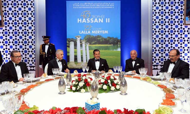 S.A.R le Prince Moulay Rachid préside un dîner offert par S.M. le Roi en l'honneur des invités de la 43e édition du Trophée Hassan II de golf et de la 22e édition de la Coupe de S.A.R la Princesse Lalla Meryem