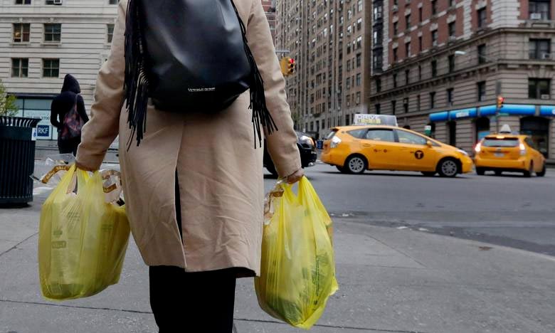 Interdiction des sacs plastiques à New York 