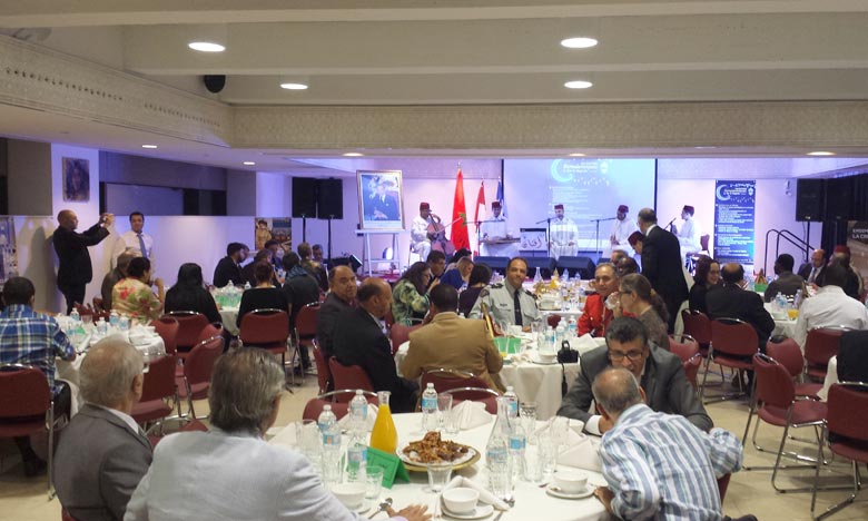 La première édition de l’Iftar ramadanesque de Dar Al-Maghrib vise à promouvoir le rapprochement entre les différentes communautés religieuses et ethnoculturelles. Ph : MAP