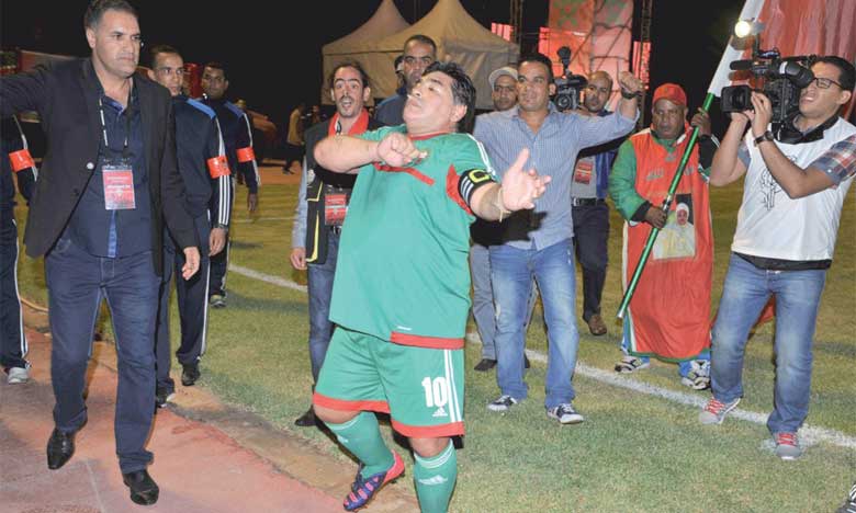 Maradona et les stars mondiales  de retour à Laâyoune