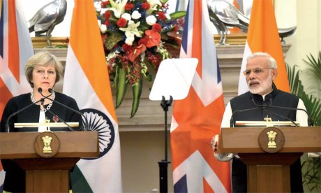 Le Premier ministre Narendra Modi et la Première ministre britannique Theresa May à New Delhi, le 7 novembre 2016. Ph. AFP